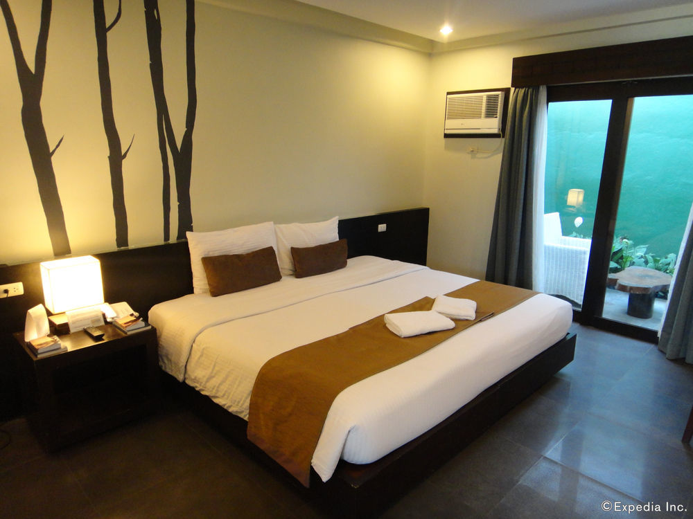 One Manalo Place Puerto Princesa Zewnętrze zdjęcie